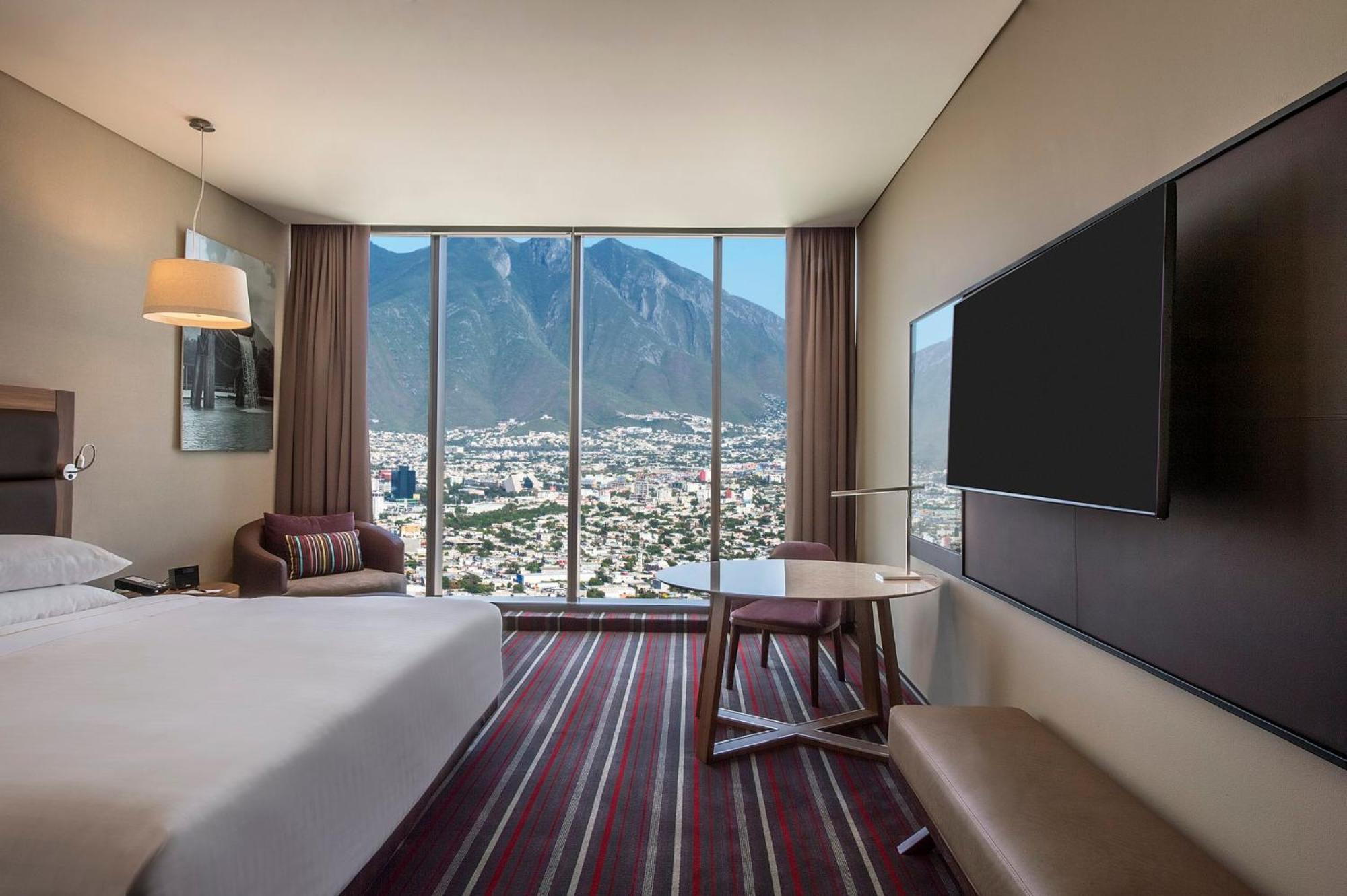 Fiesta Americana Monterrey Pabellon M. Exterior photo Guest room
