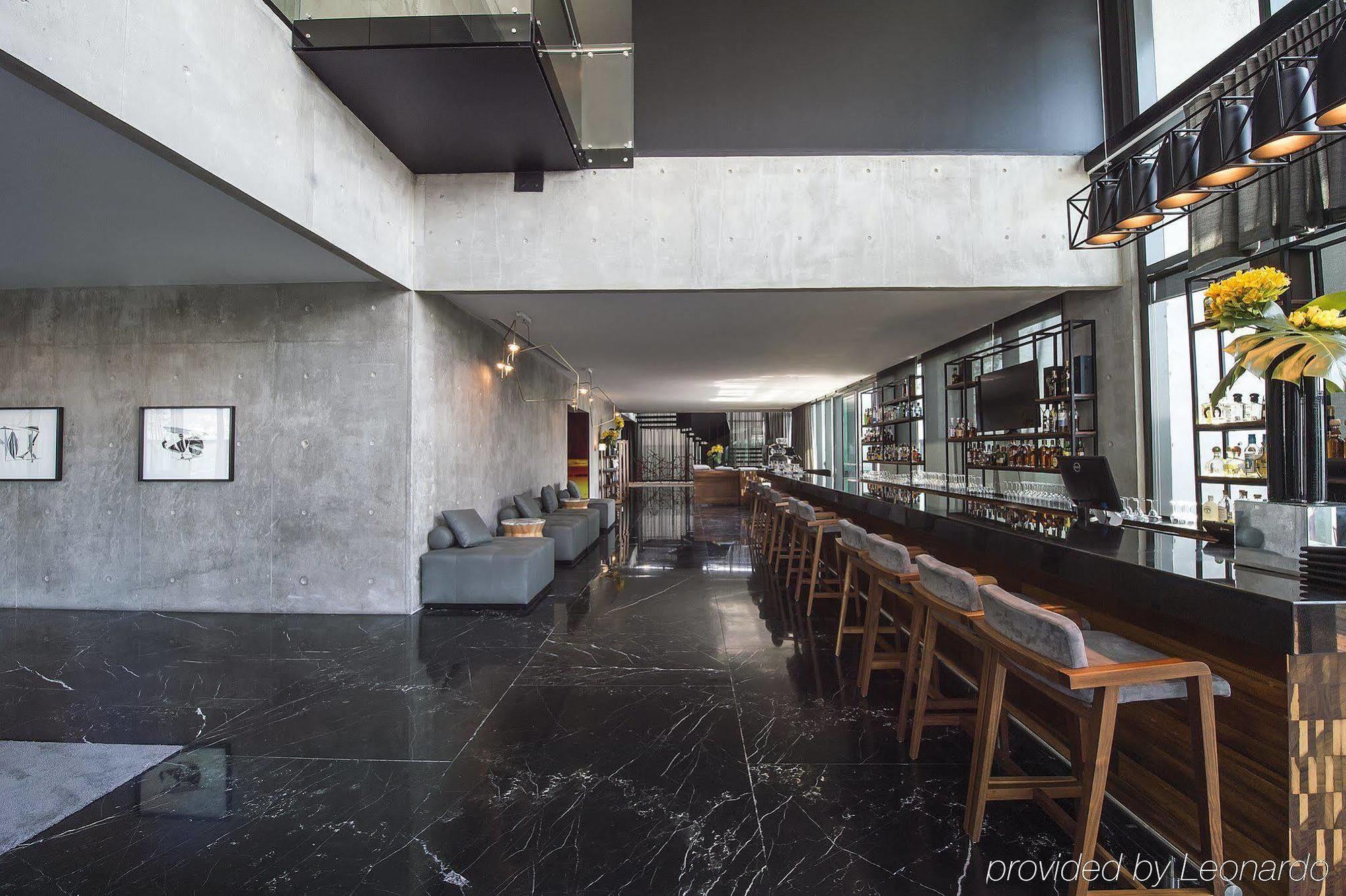 Fiesta Americana Monterrey Pabellon M. Exterior photo The bar at the 1018